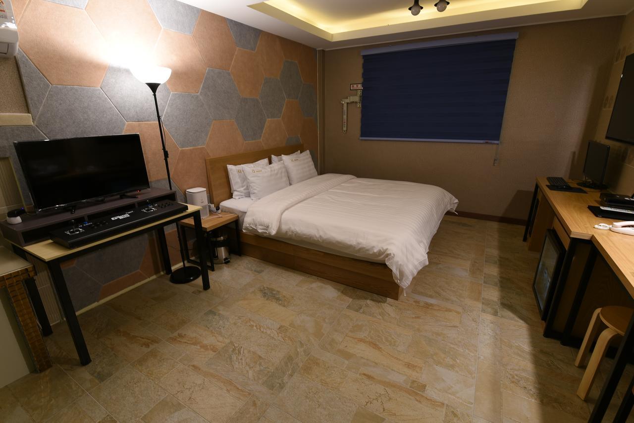 Jecheon Q Motel Eksteriør bilde